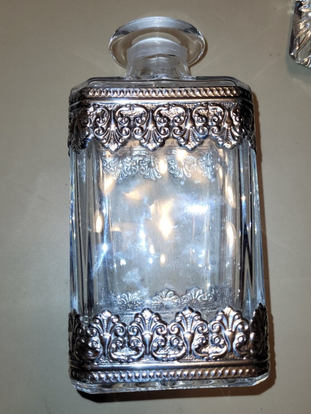 Vintage Glass Decanter with Ornate Silver Metal Overlay. - Picture 4 of 9